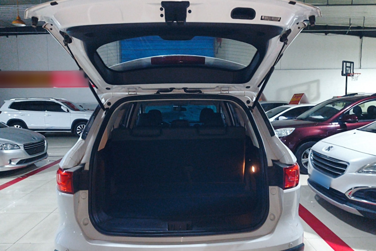 中国重汽VGV VGV U70 2020款 1.5T 自动智享豪华版 7座局部细节23