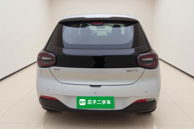 东风纳米 纳米01 2024款 焕新版 330 Plus智+车身外观6