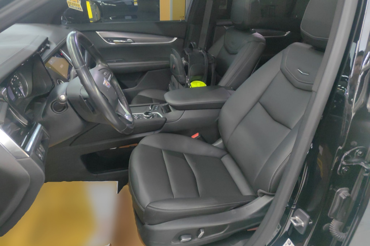 凯迪拉克XT6 2021款 28T 六座风尚型局部细节19