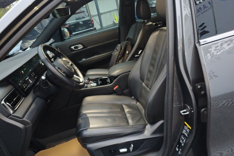 理想汽车 理想ONE 2021款 增程6座版中控内饰19