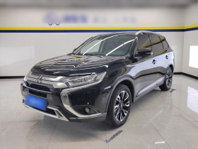 三菱 欧蓝德 2020款 2.0L 两驱畅享版 5座