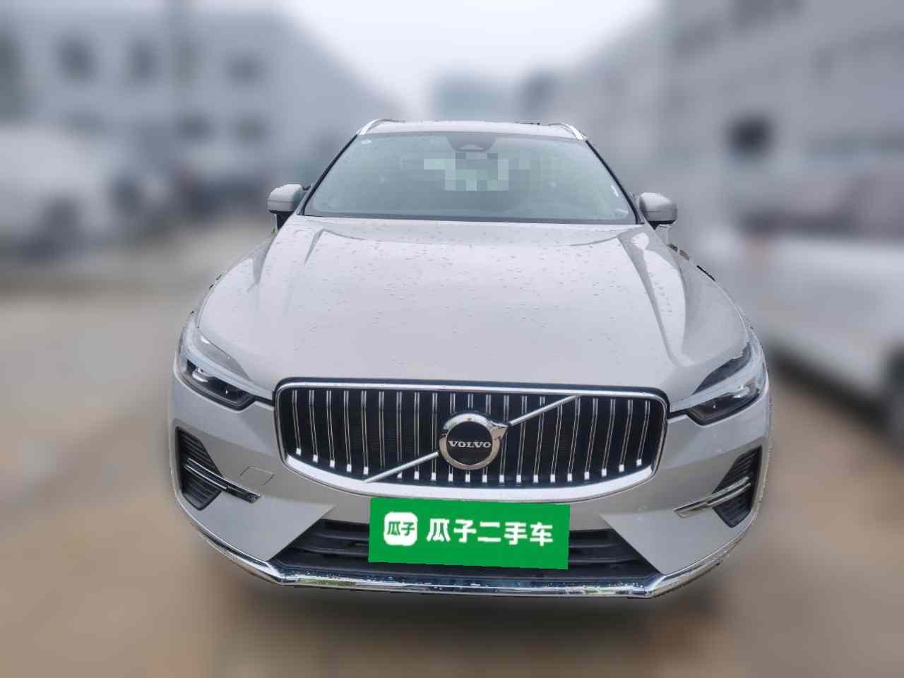 沃尔沃XC60 2025款 B5 四驱智远豪华版(1)