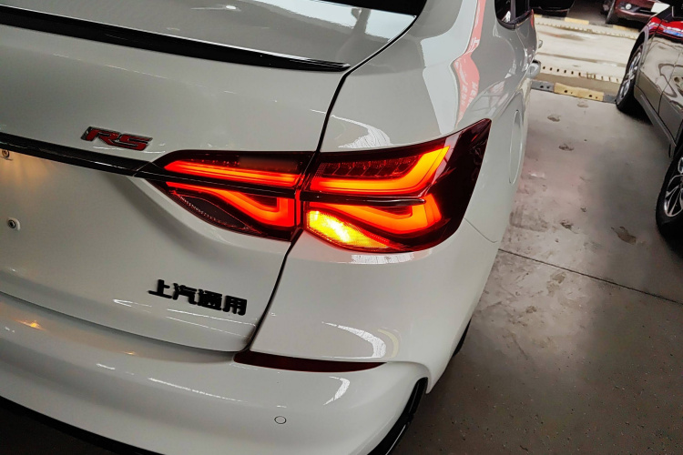 雪佛兰 科鲁泽 2020款 轻混 RS 330T 自动畅快版车身外观6006