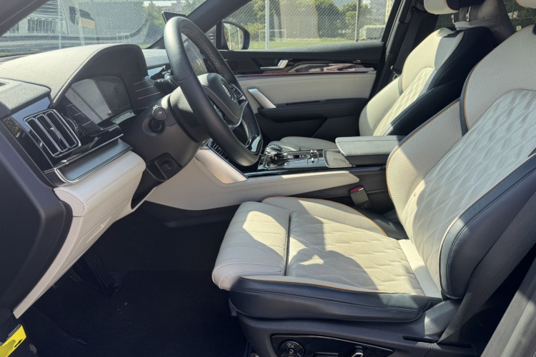 比亚迪 唐新能源 2022款 EV 635KM 四驱旗舰型局部细节19