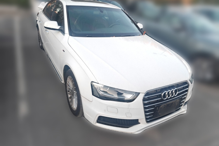 奥迪A4L 2016款 35 TFSI 典藏版 自动标准型车身外观3