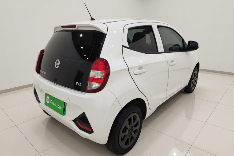 江铃集团新能源 易至EV2 2022款 心动版车身外观7