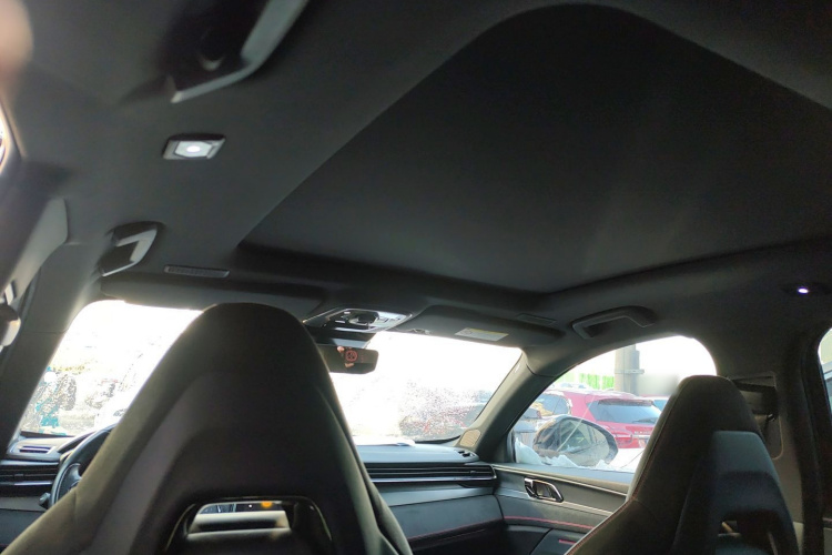 领克05 2020款 2.0TD 四驱劲Halo中控内饰22