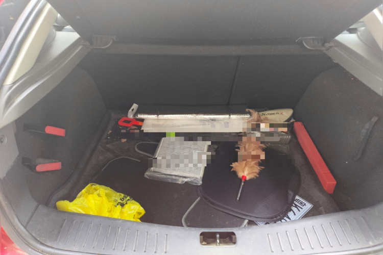 福特 福克斯 2013款 两厢经典 1.8L 自动基本型局部细节23