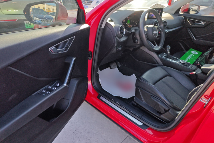 奥迪Q2L e-tron 2019款 Q2L e-tron 纯电智酷型中控内饰20