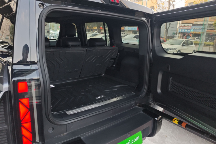 奇瑞iCAR 03T 2024款 501km 四驱长续航版机舱底盘23