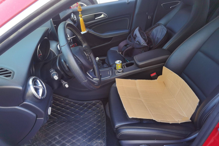 奔驰CLA 2018款 CLA 200 动感型局部细节19