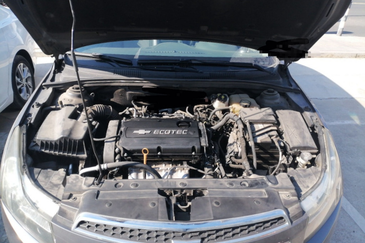 雪佛兰 科鲁兹 2013款 1.8L SE AT机舱底盘24