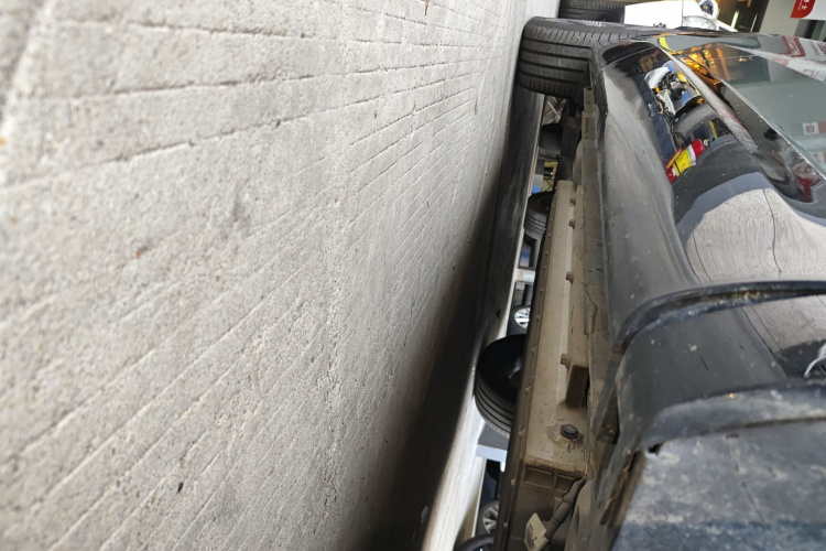 领克08 EM-P 2023款 220km 四驱性能Halo局部细节9001