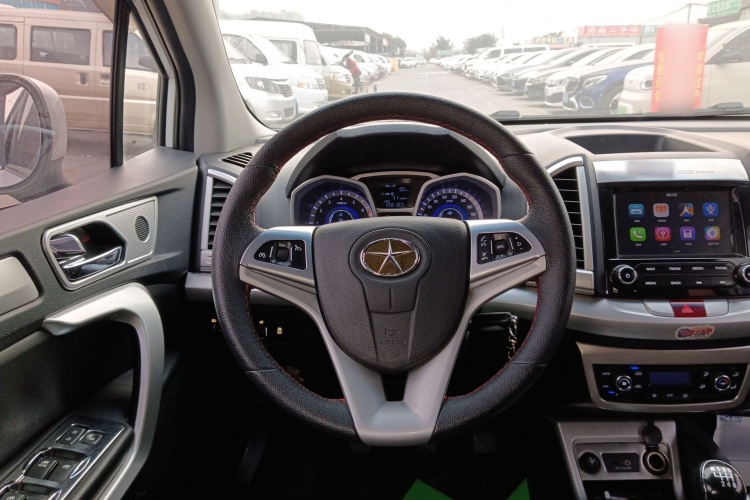 江汽集团 瑞风S3 2016款 1.5L 手动豪华智能型中控内饰13