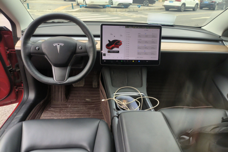 特斯拉 Model 3 2021款 标准续航后驱升级版中控内饰12