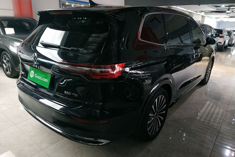 大众 威然 2024款 380TSI 尊贵版车身外观7