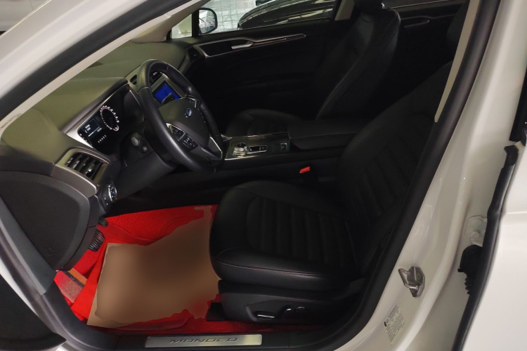 福特 蒙迪欧 2020款 EcoBoost 180 时尚型局部细节19