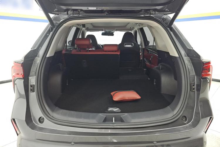 长安CS75 PLUS 2021款 2.0T 自动领航型机舱底盘23