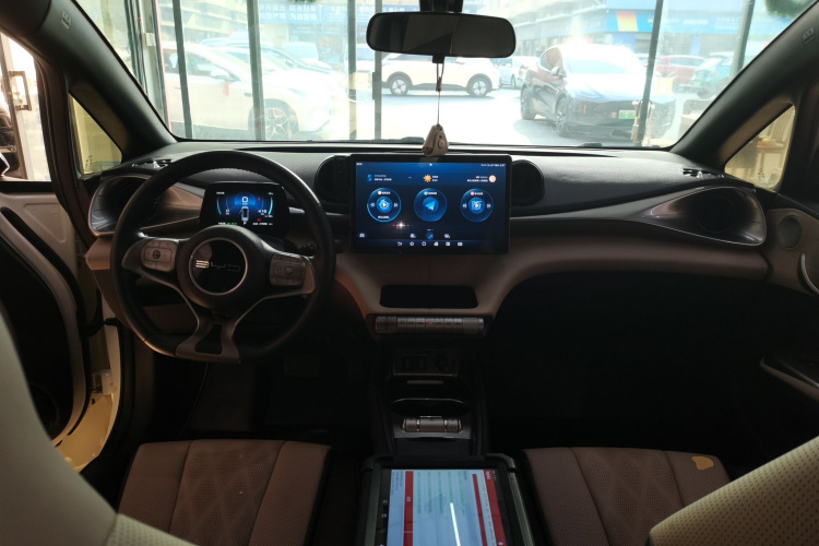 比亚迪 海豚 2023款 420km 自由版中控内饰12