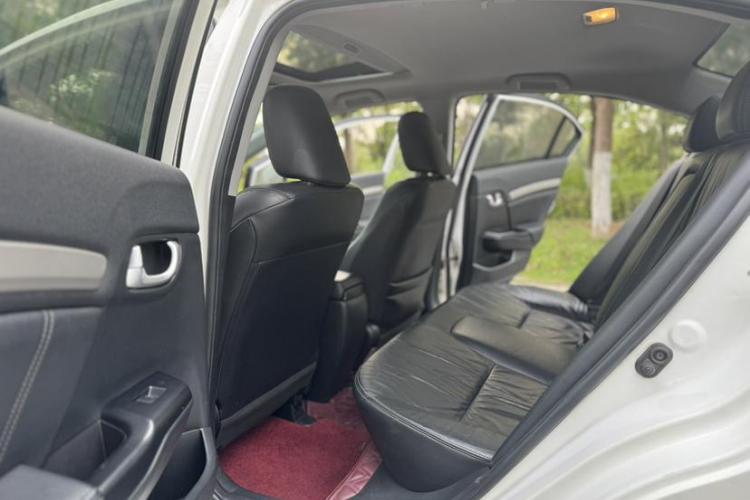 本田 思域 2014款 1.8L 自动豪华版中控内饰7002