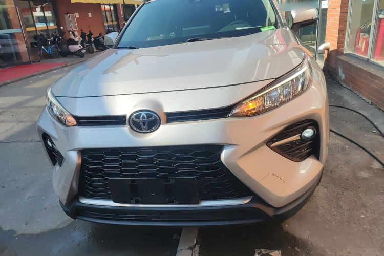 丰田 威兰达 2021款 2.0L CVT四驱豪华版车身外观2
