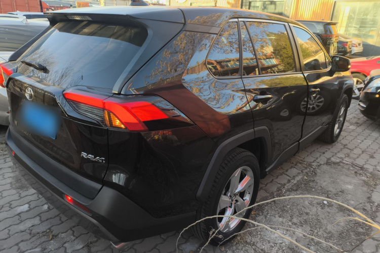 丰田 RAV4荣放 2020款 2.0L CVT两驱风尚版车身外观7