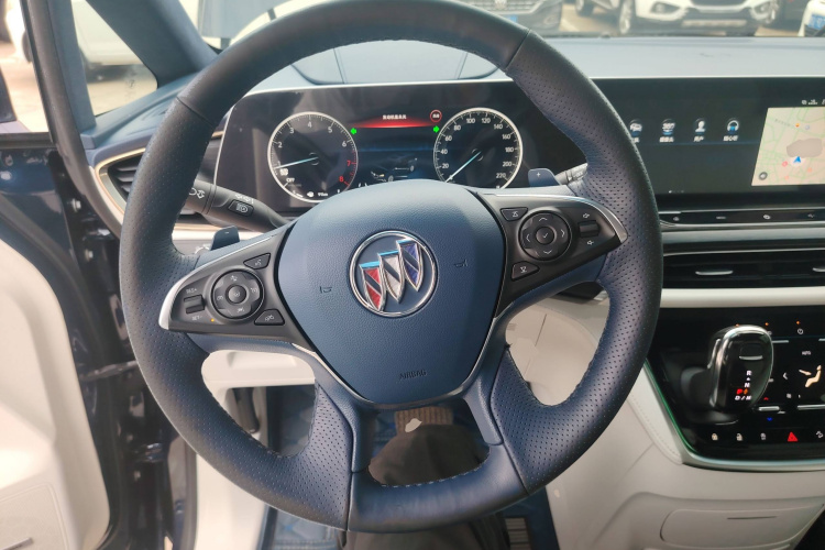 别克GL8 2020款 Avenir艾维亚 四座尊礼版中控内饰13