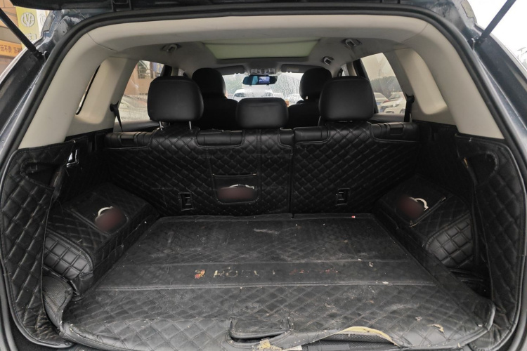 荣威RX5 MAX 2019款 300TGI 自动智能座舱豪华版机舱底盘23