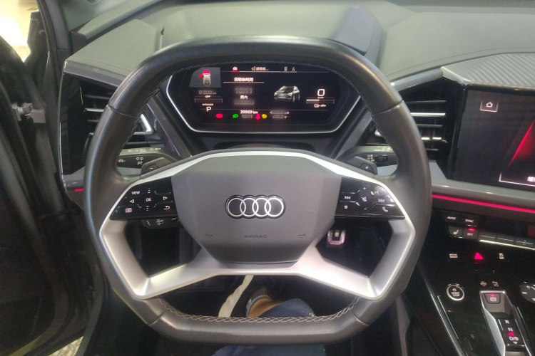 奥迪Q4 e-tron 2024款 40 e-tron 创境版中控内饰13