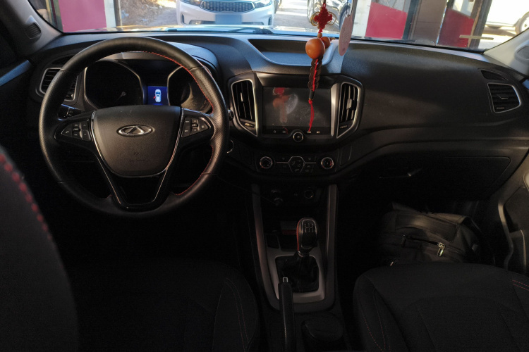 奇瑞 瑞虎5 2017款 1.5T 手动舒适版中控内饰12