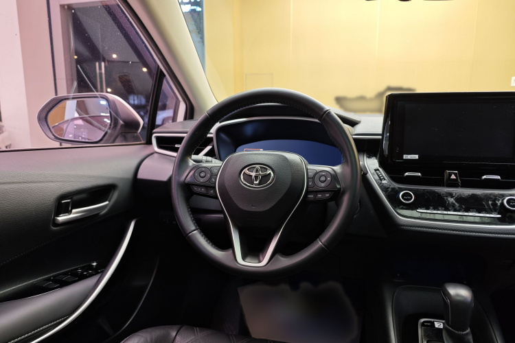 丰田 亚洲狮 2021款 2.0L 尊贵版中控内饰7008