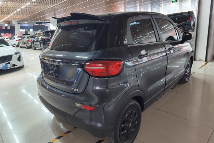 零跑汽车 零跑T03 2023款 310轻享版车身外观7