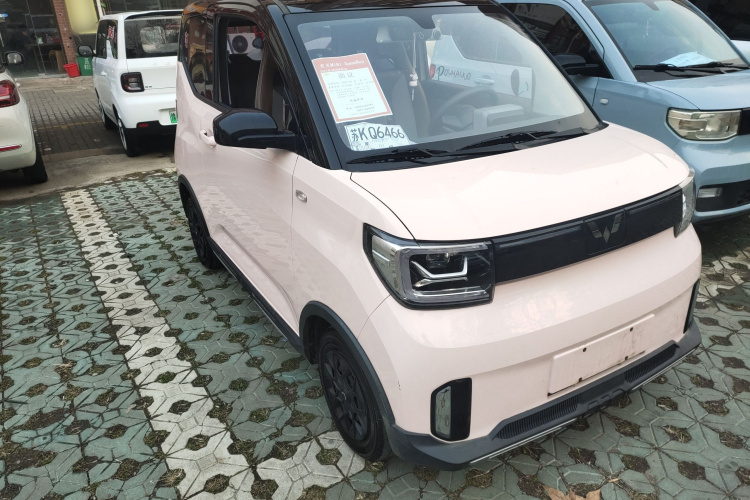 五菱汽车 宏光MINIEV 2022款 GAMEBOY 200km 玩乐款 磷酸铁锂车身外观3