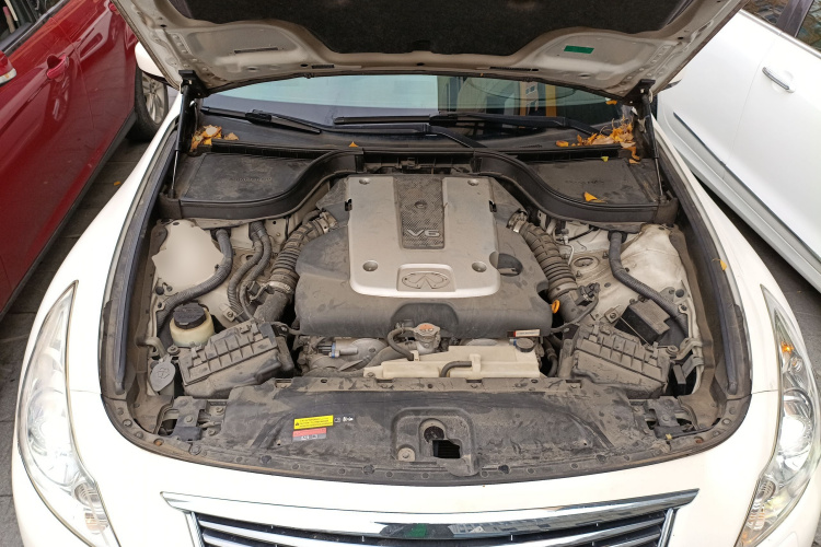 英菲尼迪G系 2013款 G25 Sedan 豪华运动版机舱底盘24