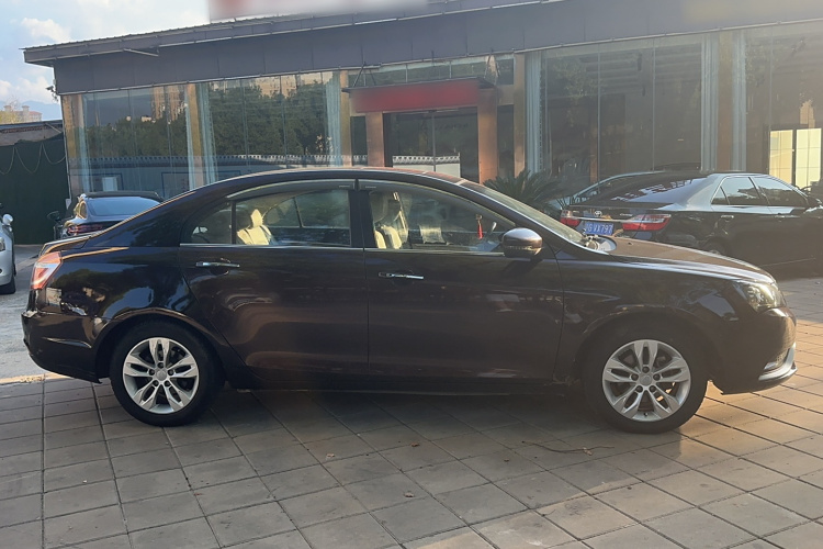 吉利汽车 帝豪 2014款 三厢 1.5L 手动精英型车身外观6002