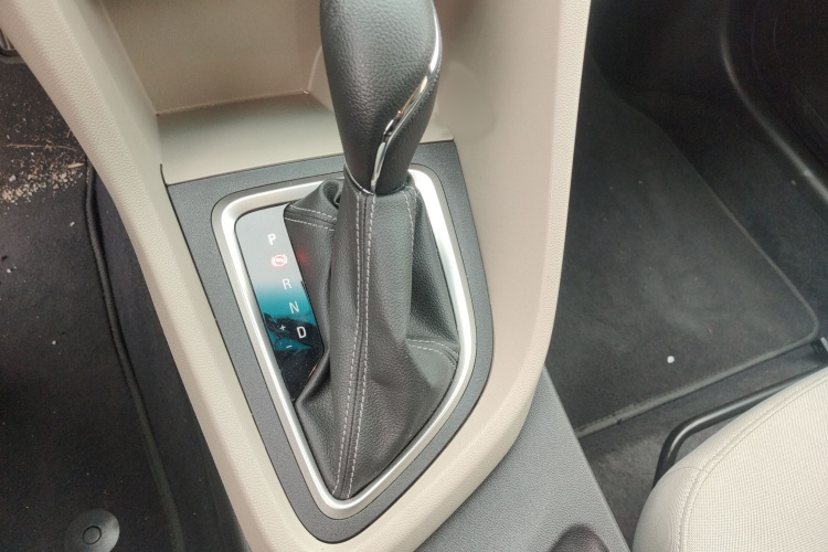 别克 英朗 2019款 15T 双离合进取型 国VI局部细节18