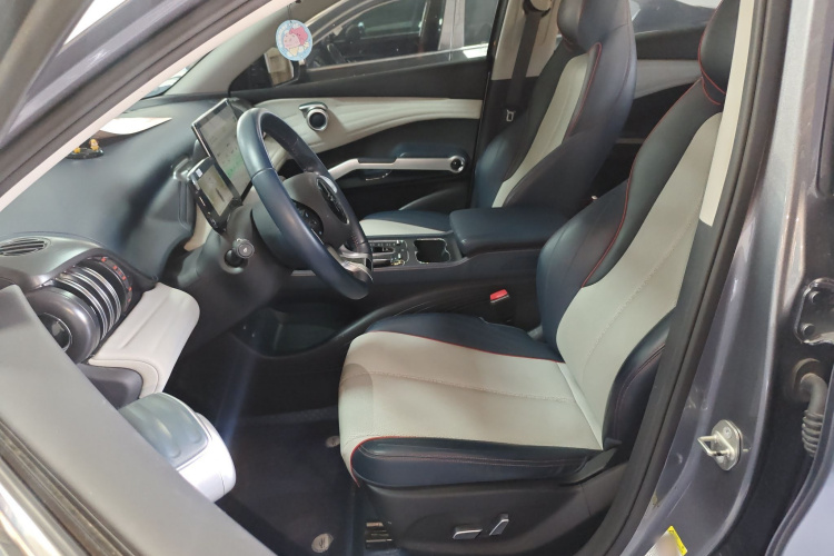 比亚迪 元PLUS 2022款 430KM 豪华型局部细节19