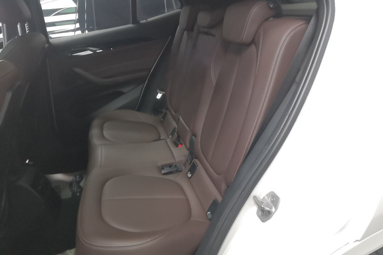 宝马X2 2020款 sDrive25i 领先型M运动套装中控内饰7004