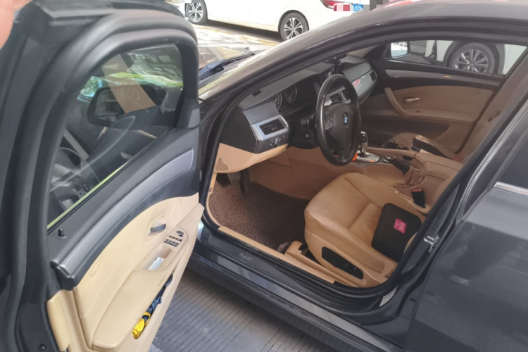 宝马5系 2007款 523Li 典雅型中控内饰20