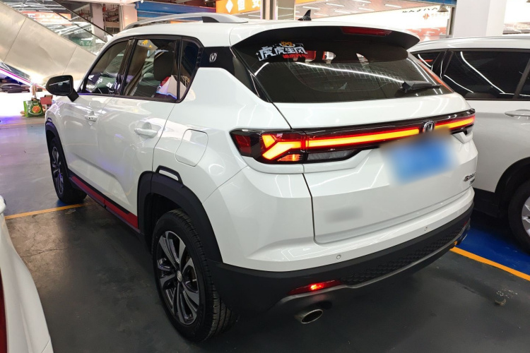 长安CS35PLUS 2021款 蓝鲸NE 1.4T DCT豪华型车身外观4