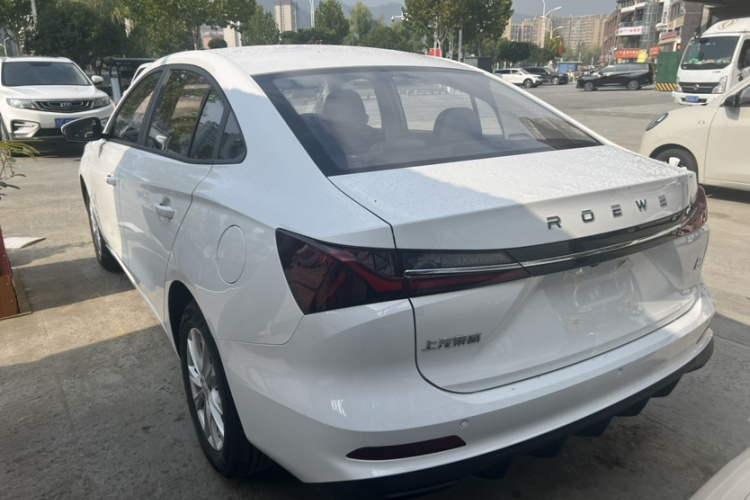 荣威i5 2026款 1.5L 手动舒享版车身外观6003