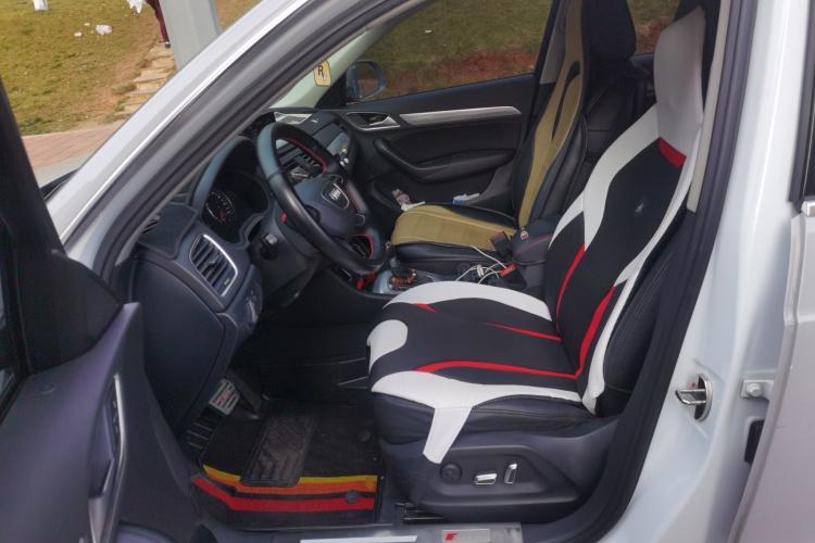 奥迪Q3 2016款 30 TFSI 标准型中控内饰19