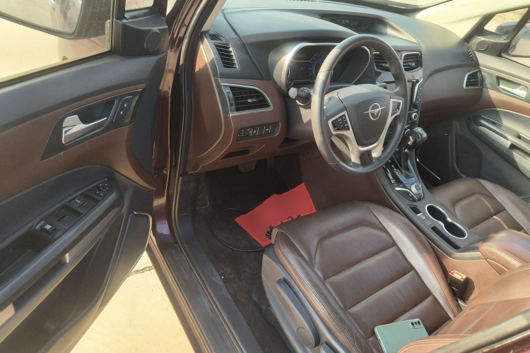 海马V70 2016款 1.5T 自动适·享型 7座中控内饰20