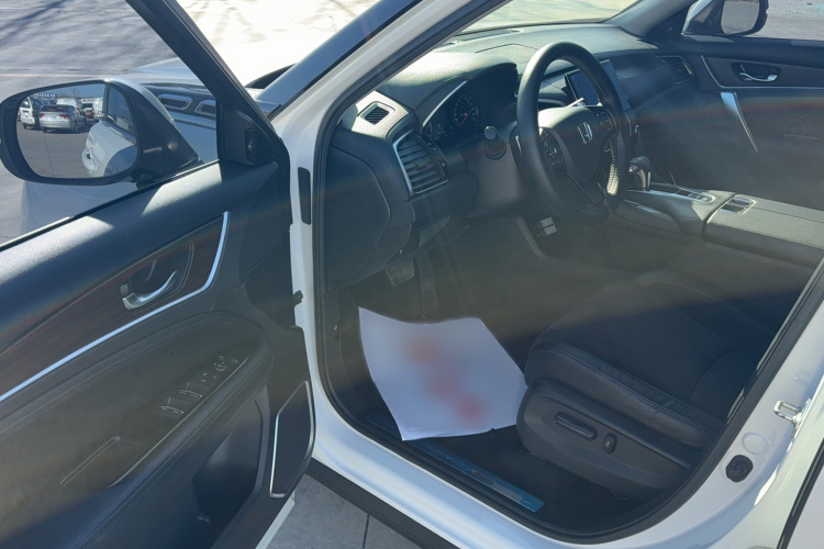 本田 冠道 2019款 240TURBO 两驱精英版中控内饰7003