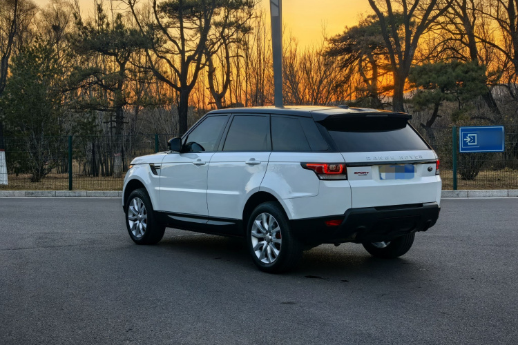 路虎 揽胜运动版 2014款 3.0 SC V6 HSE车身外观6006