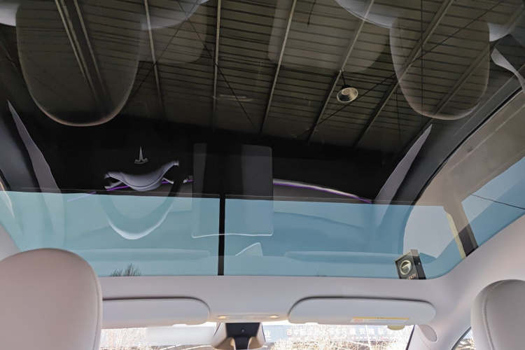 特斯拉 Model Y 2024款 长续航全轮驱动版中控内饰22