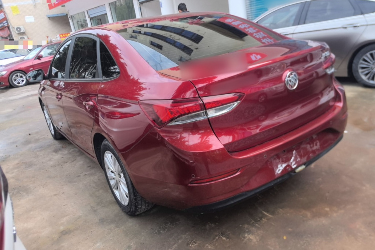 别克 英朗 2021款 改款 典范 1.5L 自动精英型车身外观4