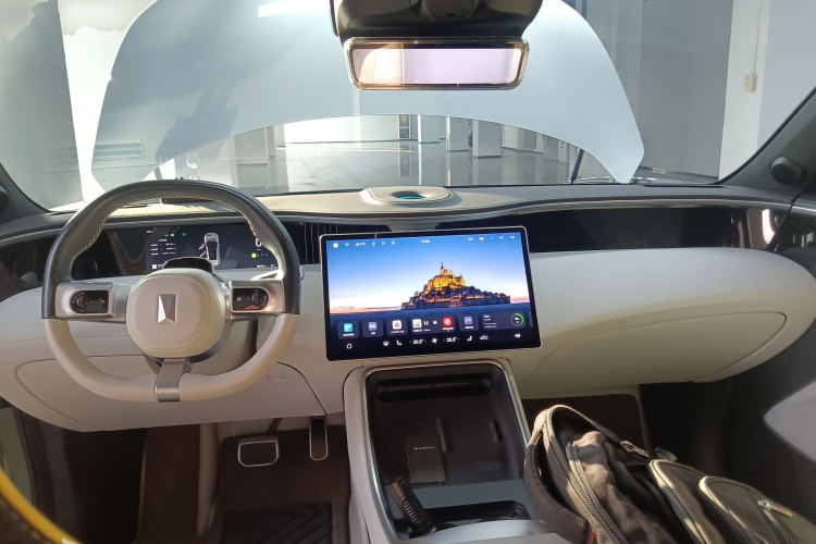 阿维塔11 2022款 长续航双电机奢享版 4座中控内饰12