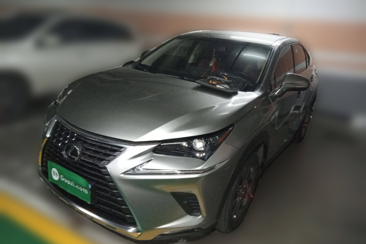 雷克萨斯NX 2018款 300 前驱 锋行版车身外观1