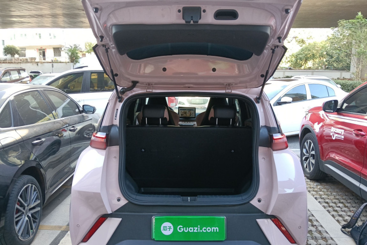 比亚迪 海鸥 2024款 荣耀版 305km 自由版机舱底盘23